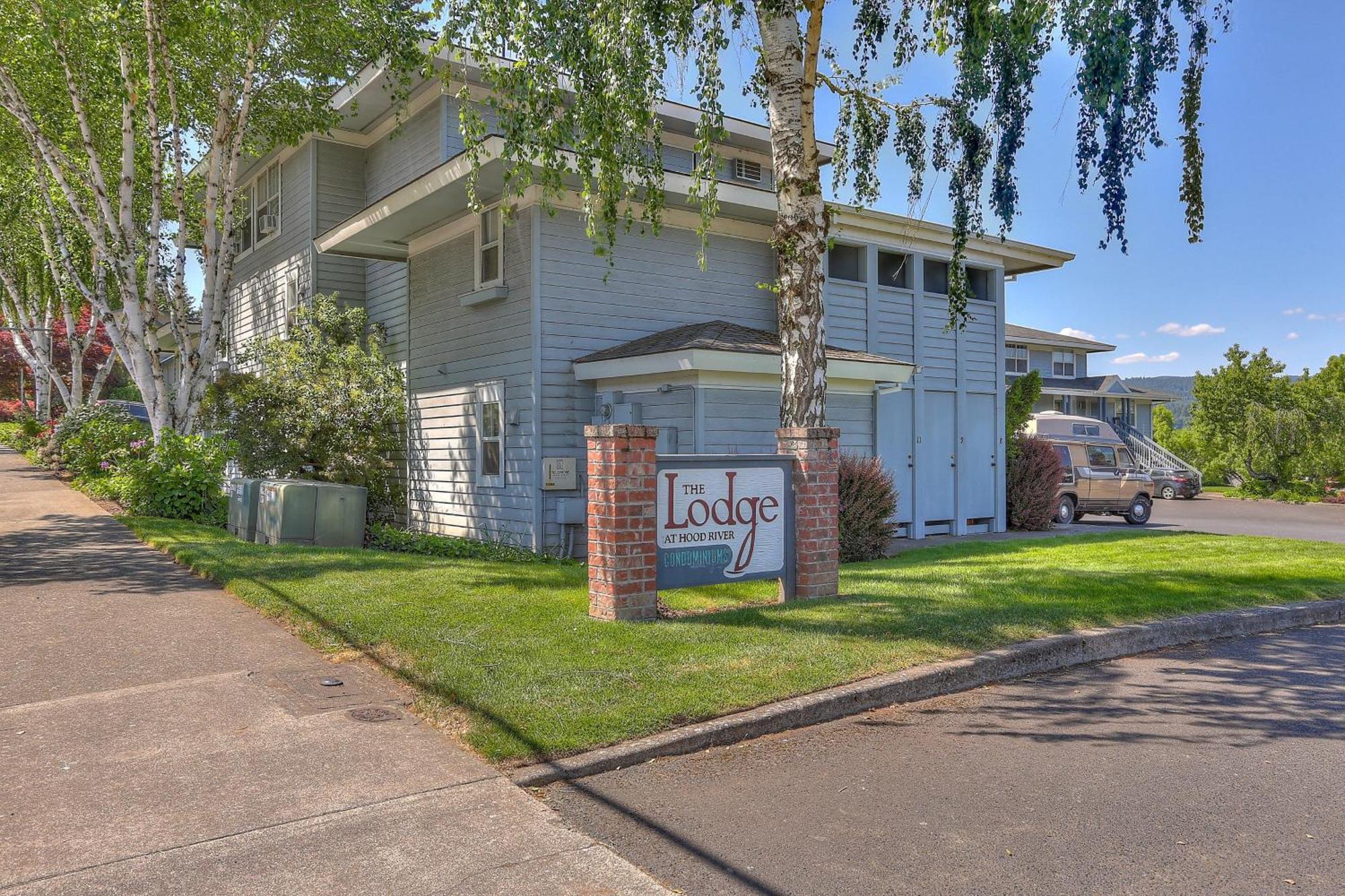 13 Lodge Hood River Exterior photo