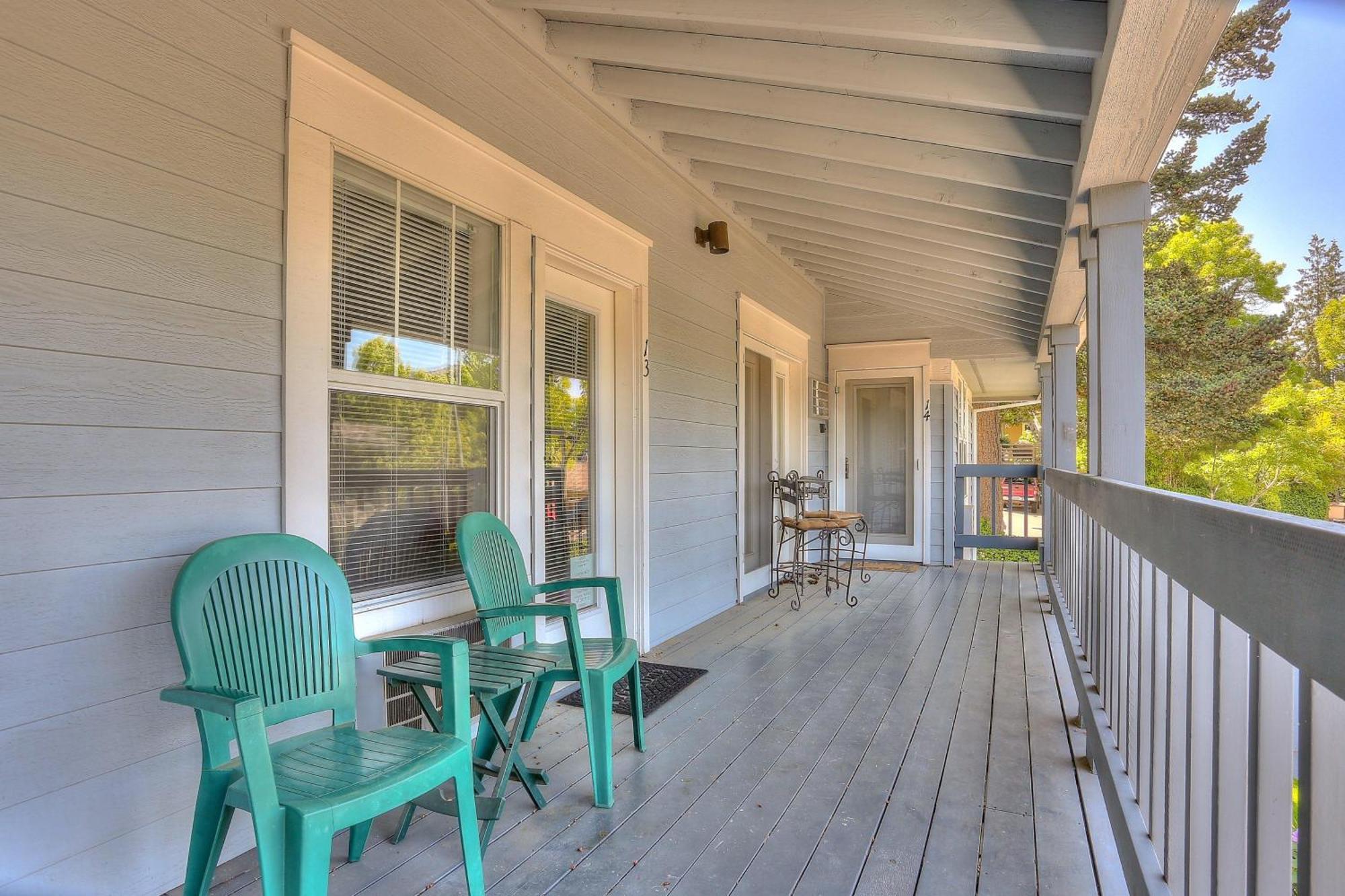 13 Lodge Hood River Exterior photo
